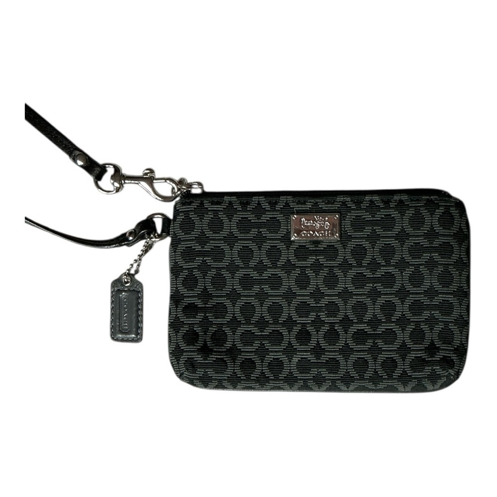Coach - EC - Black and Gray Signature Wristlet
